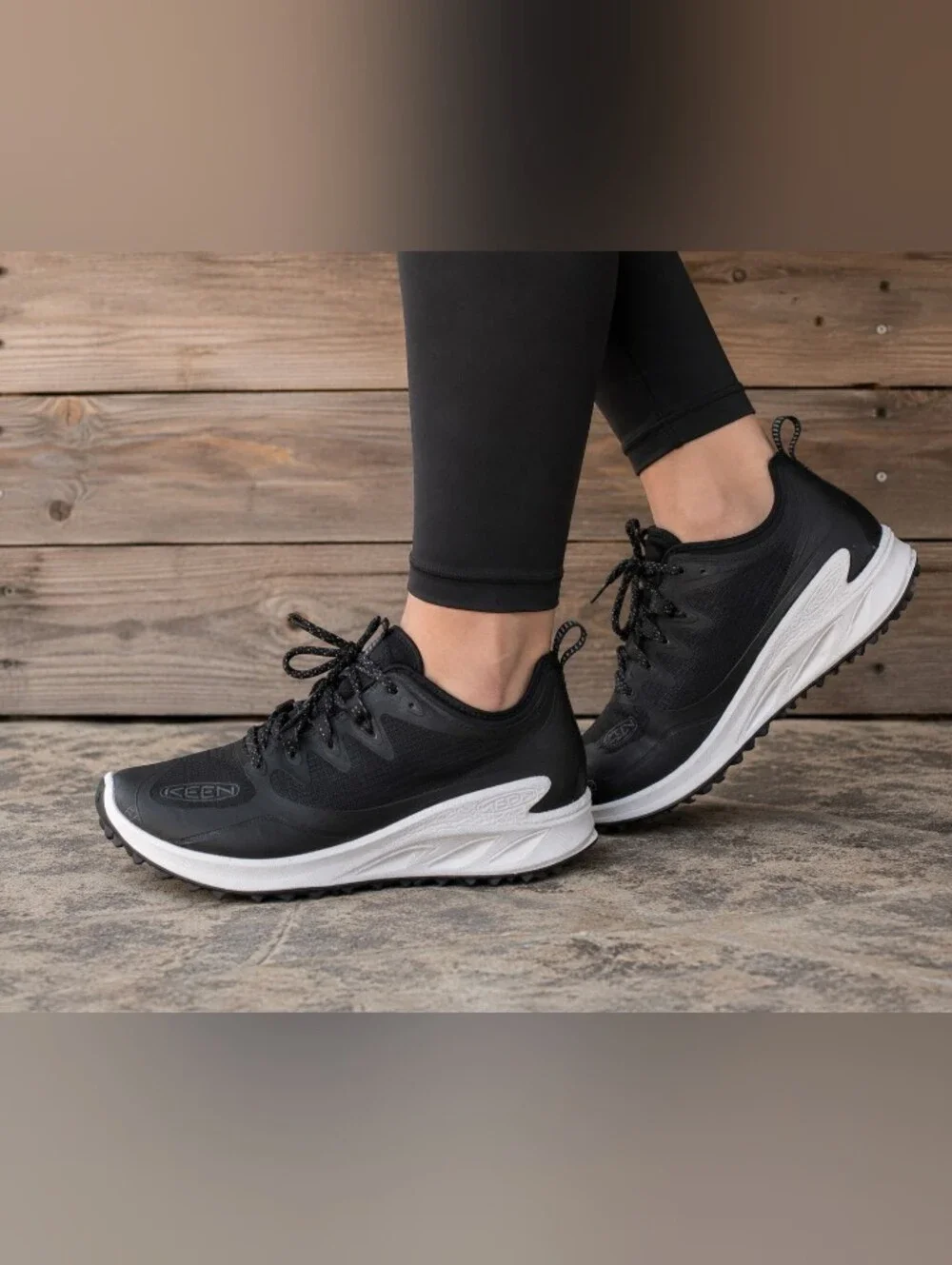 KEEN Black Athletic Trail Sneakers Lace Up Outdoor Shoes